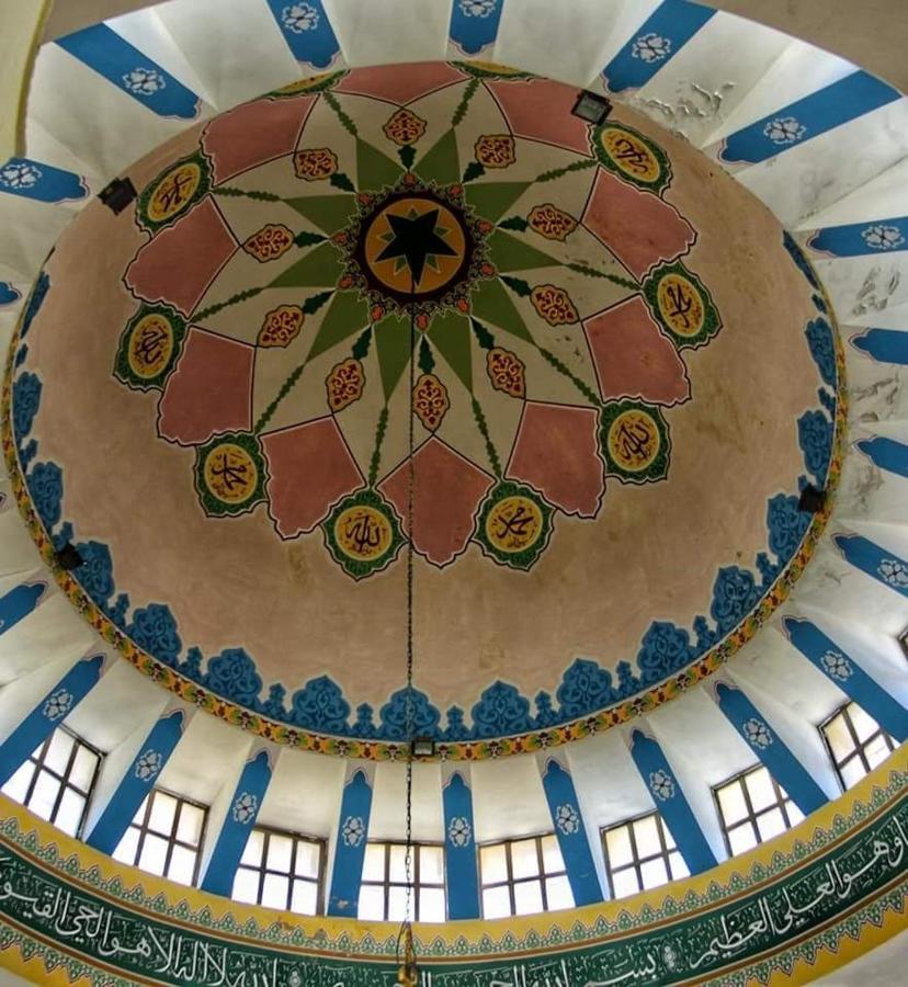 Juha'S Guesthouse - Zarqa Bay Jisr ez Zarqa Bagian luar foto